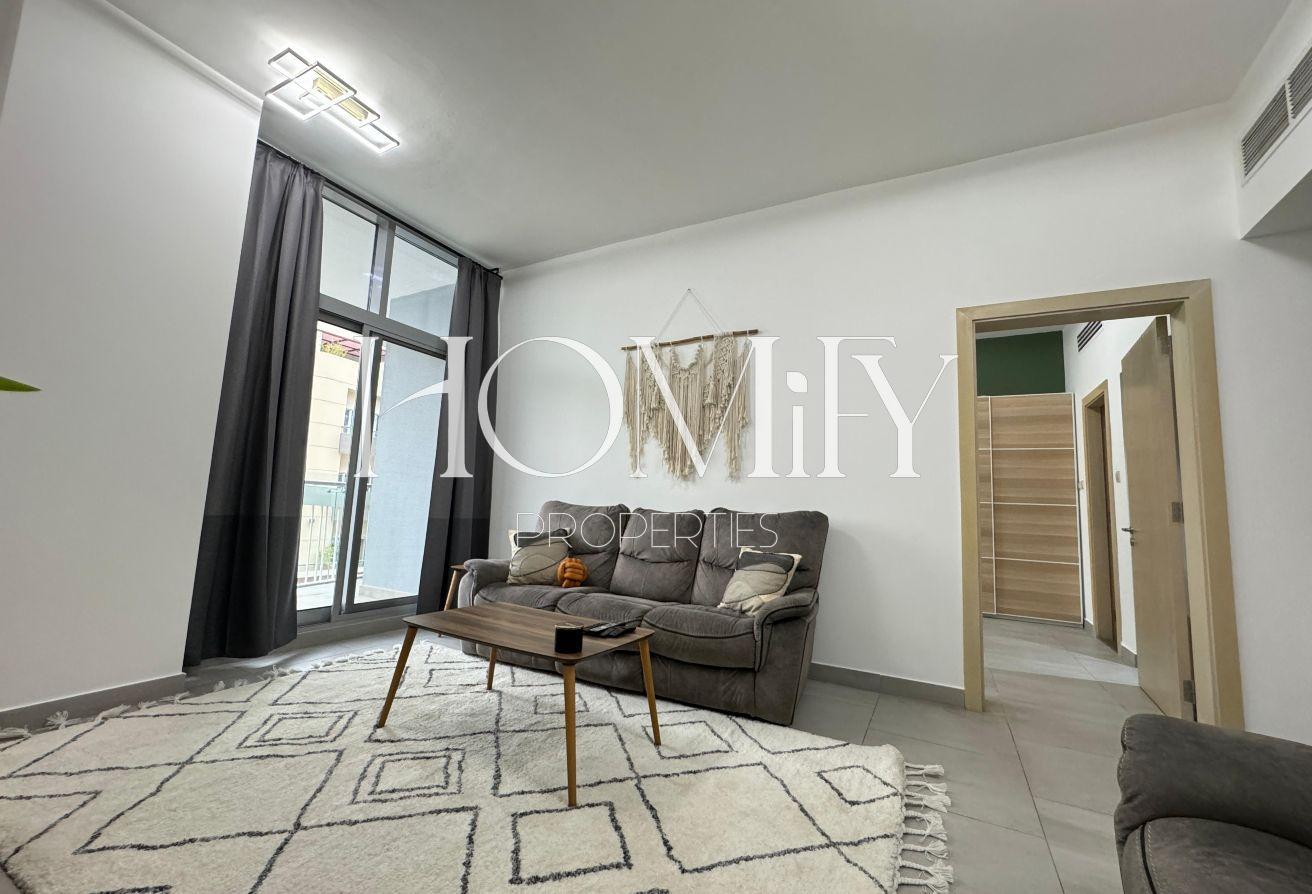 FULLY FURNISHED | HIGH-END QUALITY | READY TO MOVE photo 3