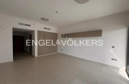 Apartment - 1 Bathroom for rent in Al Waleed Garden 2 - Al Waleed Garden - Al Jaddaf - Dubai