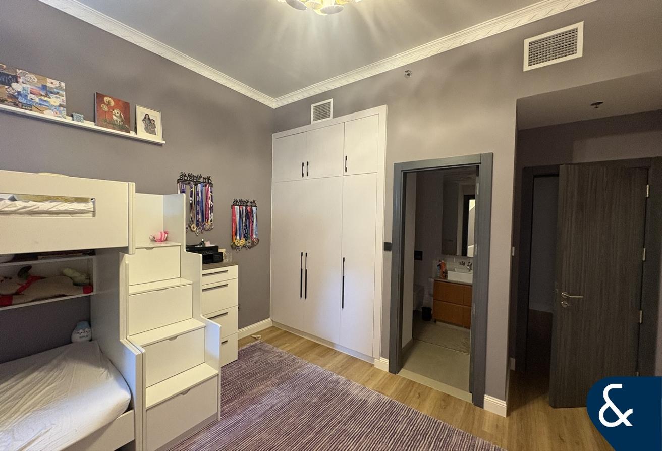 Two Bed + Maids | Upgraded Flooring | Oia photo 6