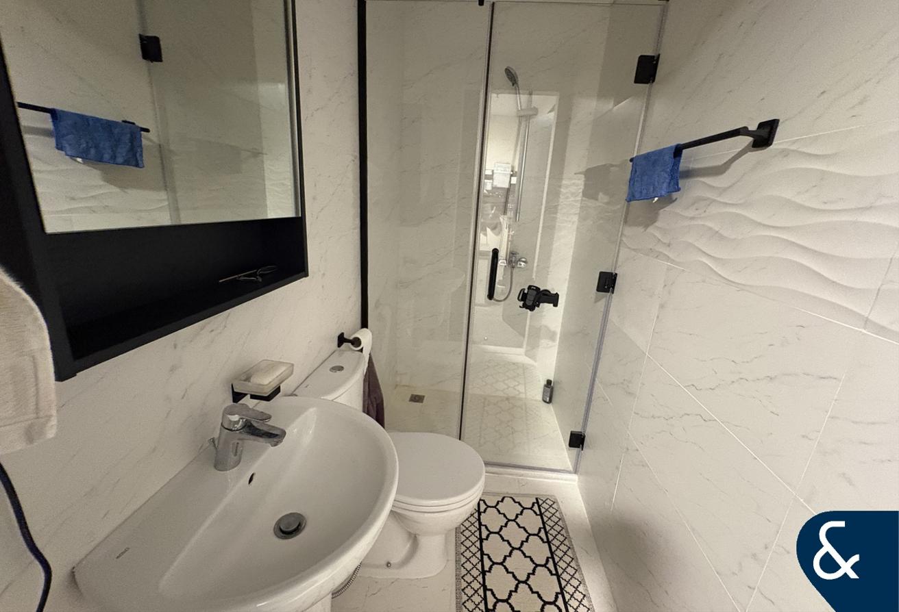 Two Bed + Maids | Upgraded Flooring | Oia photo 4