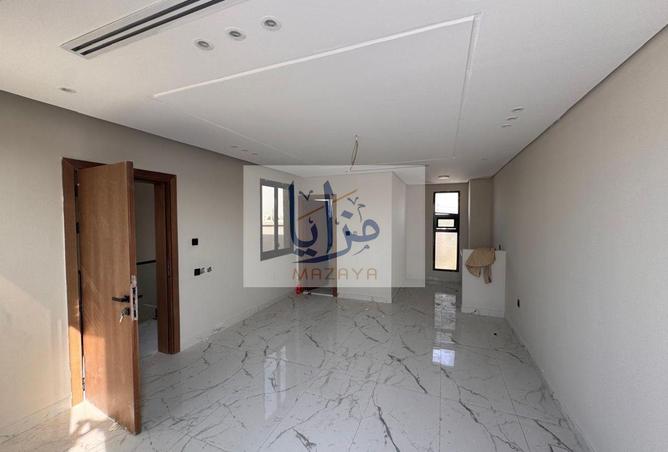 87452417 - Property Image 2