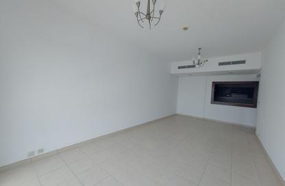 Apartment - 3 - 3 for rent in Latifa Tower - Sheikh Zayed Road - Dubai
