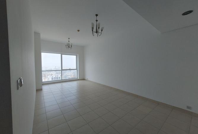 SPACIOUS 3BHK APARTMENT-WALKABLE TO RED LINE METRO