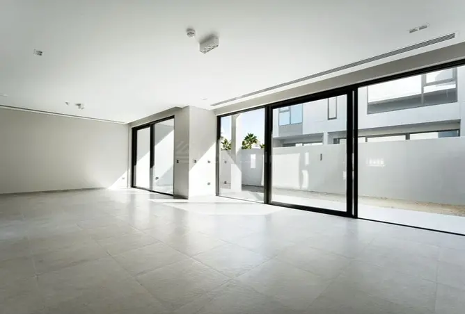 162783205 - Property Image 3