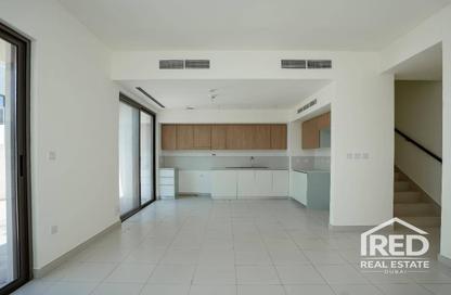 Villa - 3 - 4 for rent in Parkside 1 - Emaar South - Dubai South (Dubai World Central) - Dubai Villa - 3 - 4 for rent in Parkside 1 - Emaar South - Dubai South (Dubai World Central) - Dubai