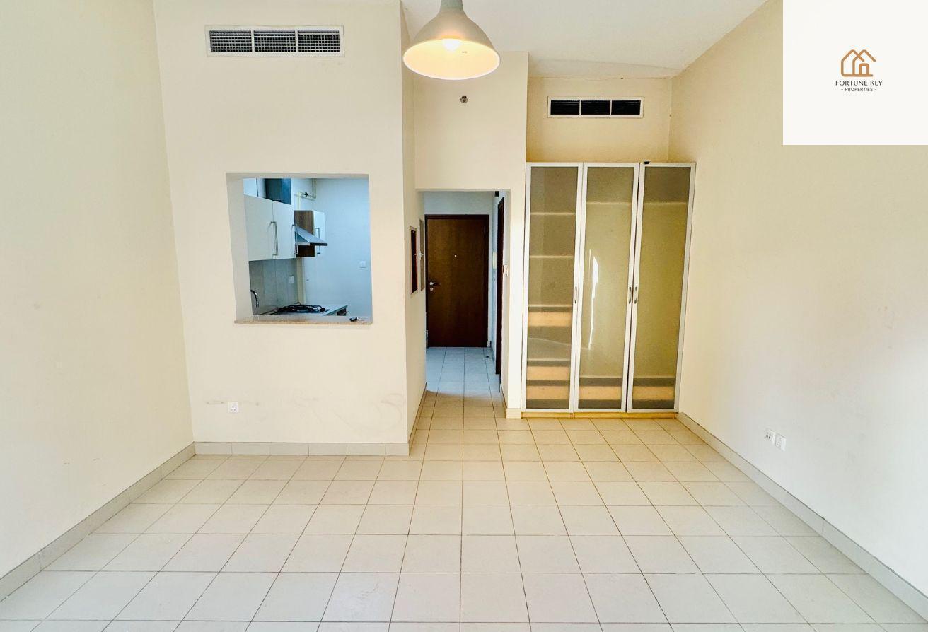 EXCLUSIVE | 15 Days Free | Chiller Free | Vacant photo 8