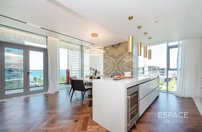 Apartment - 4 Bedrooms - 4 Bathrooms for sale in Bluewaters Residences Building 10 - Bluewaters Residences - Bluewaters - Dubai