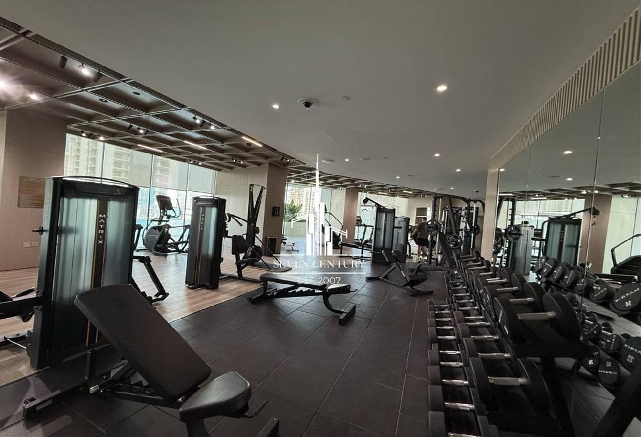 1 BHK Unfurnished | High Floor with Skyline Views photo 15