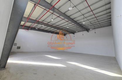 Warehouse - Studio for rent in Umm Al Thuoob - Umm Al Quwain