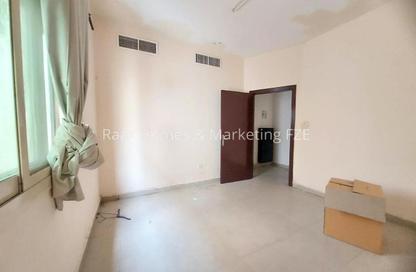 Apartment - 1 - 1 for rent in Al Nabaa Building - Al Naba'ah - Al Sharq - Sharjah Apartment - 1 - 1 for rent in Al Nabaa Building - Al Naba'ah - Al Sharq - Sharjah