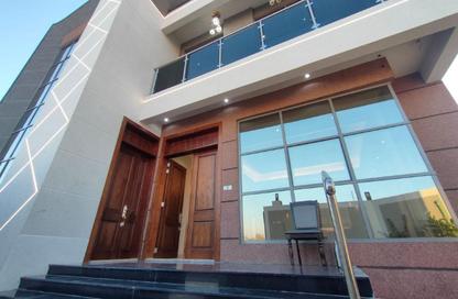 Villa - 5 Bedrooms - 7 Bathrooms for sale in Al Yasmeen 1 - Al Yasmeen - Ajman