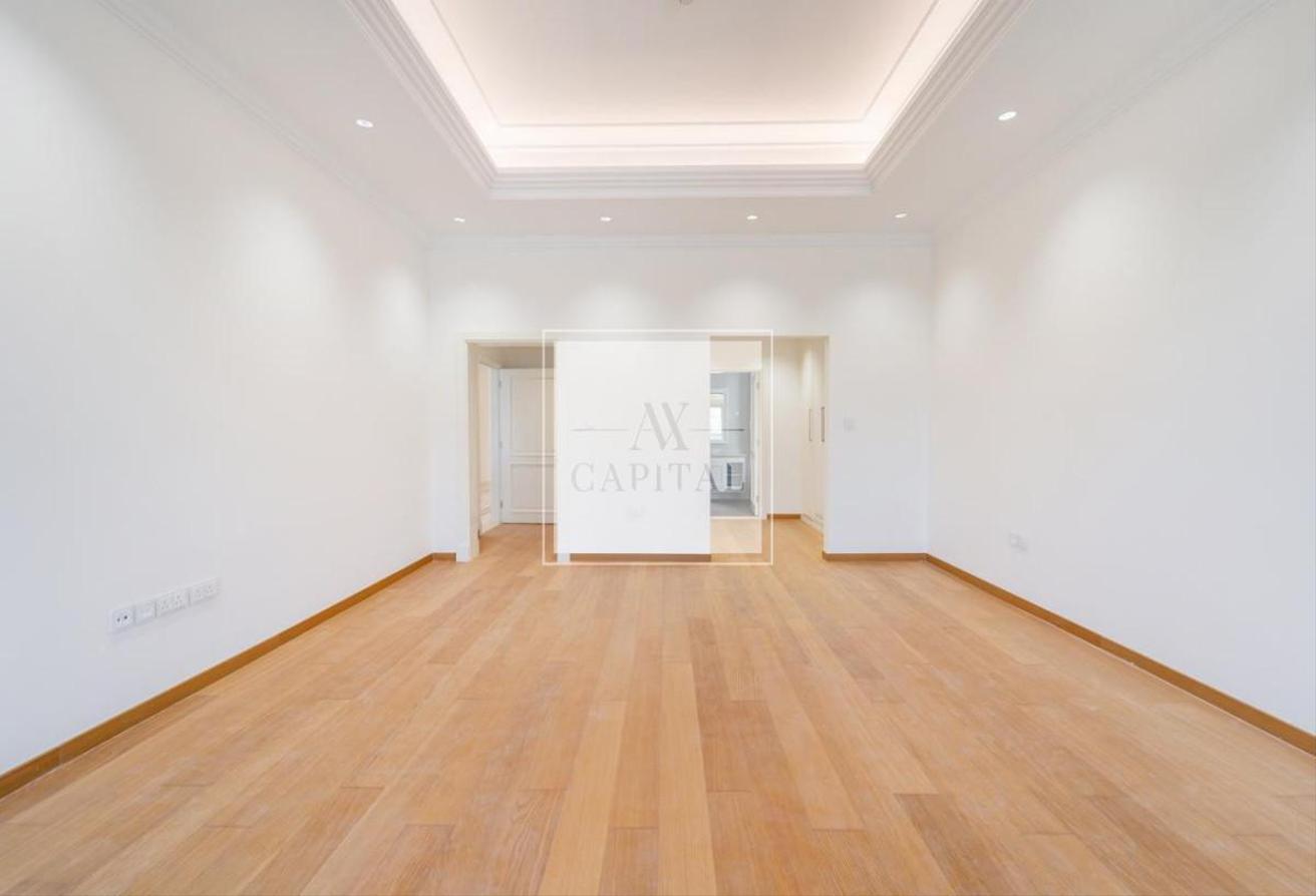 Contemporary Inspired | 4 Beds Villa | Near Club photo 17