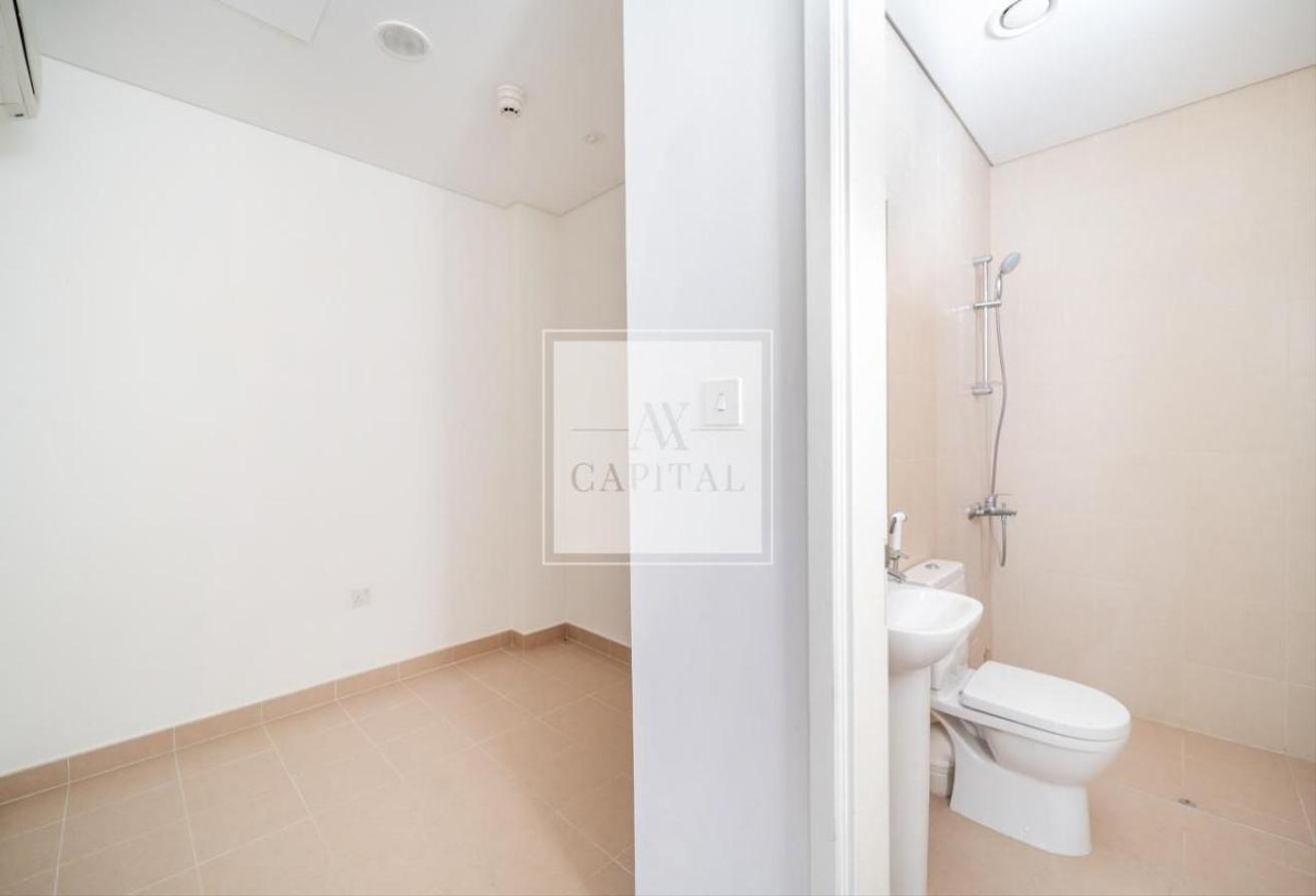 Contemporary Inspired | 4 Beds Villa | Near Club photo 22