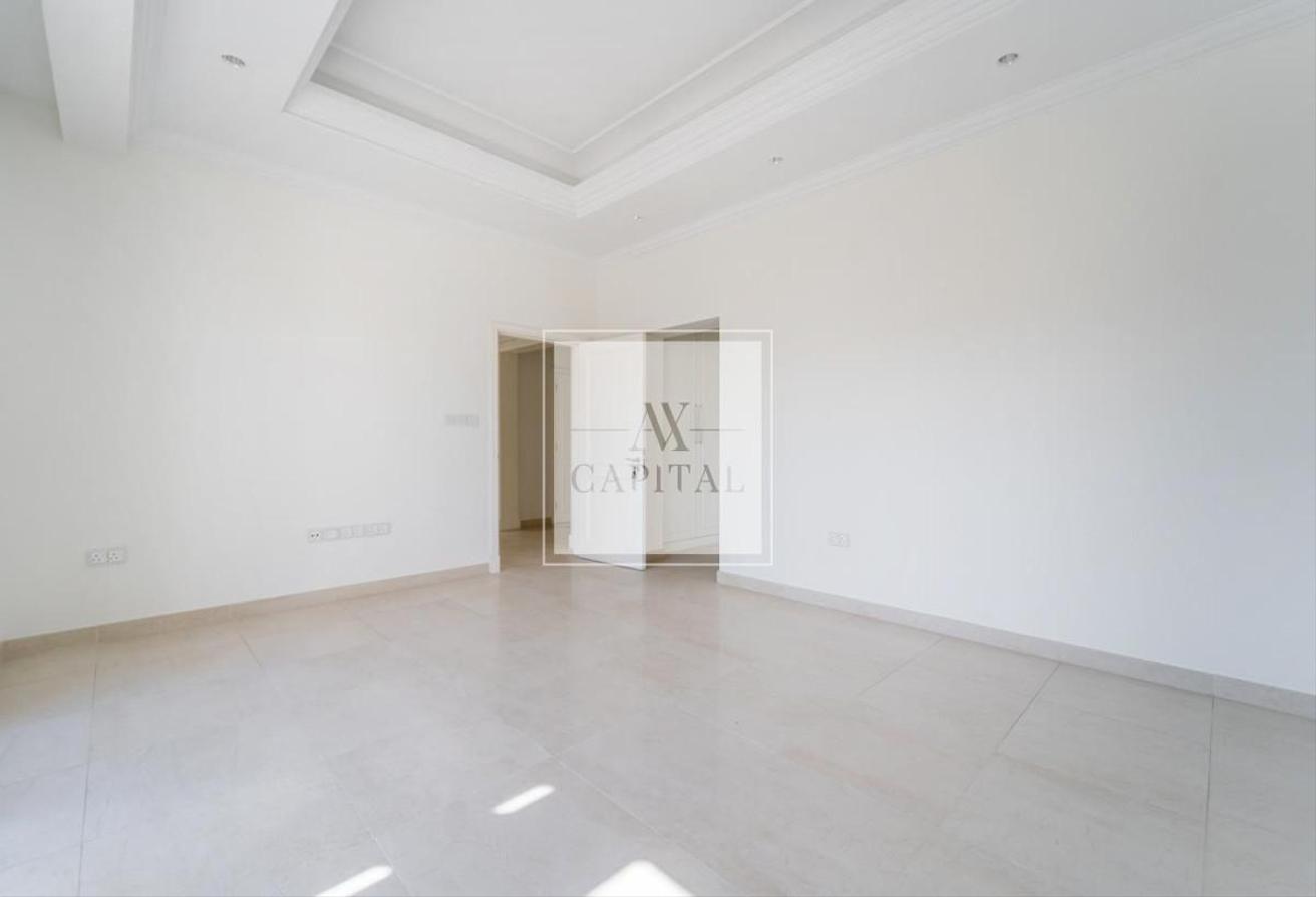 Contemporary Inspired | 4 Beds Villa | Near Club photo 14