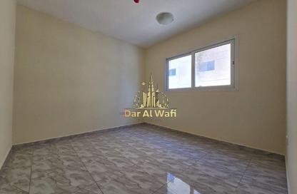 شقة - غرفة نوم - 1 حمام للايجار في شارع التعاون الجديد - التعاون - الشارقة