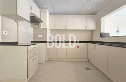Apartment - 2 Bedrooms - 3 Bathrooms for rent in Al Raha Building - Al Raha Beach - Abu Dhabi