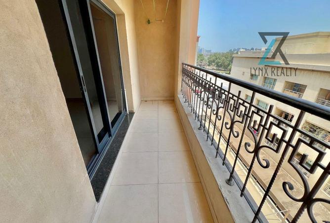 78182660 - Property Image 2