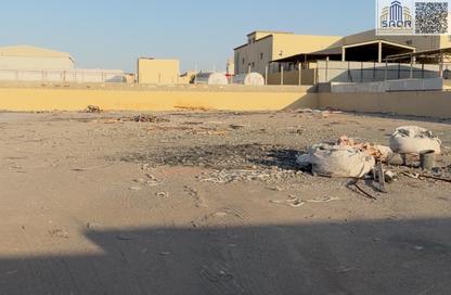 Warehouse - Studio - 3 Bathrooms for rent in Umm Dir - Umm Al Quwain
