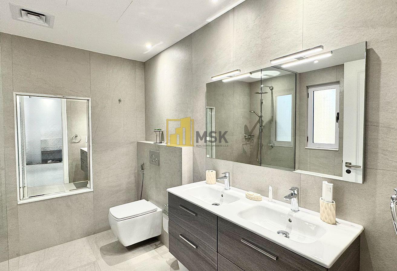 Fully Upgraded 2BR + Study | Burj Khalifa View photo 15