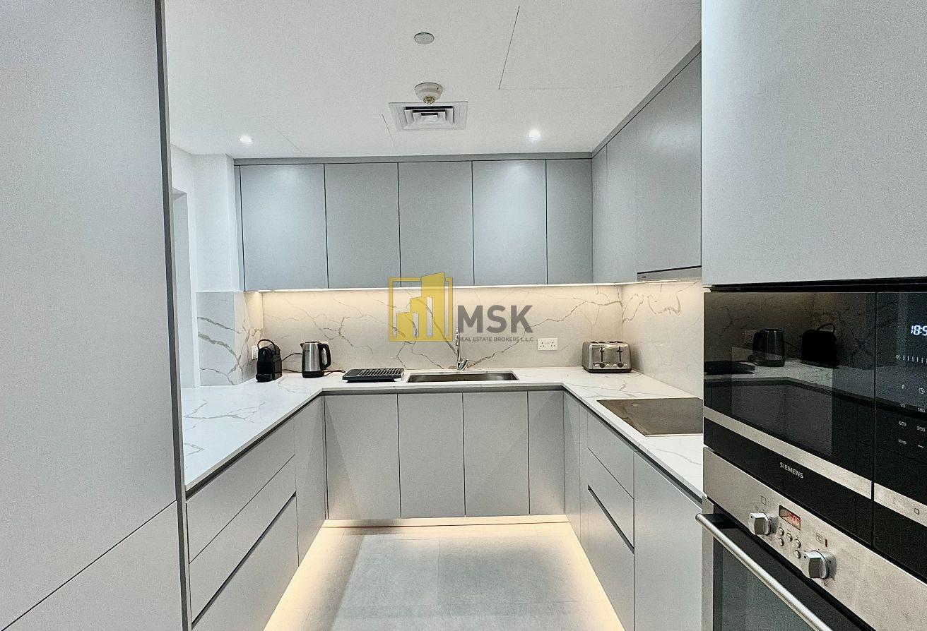 Fully Upgraded 2BR + Study | Burj Khalifa View photo 7