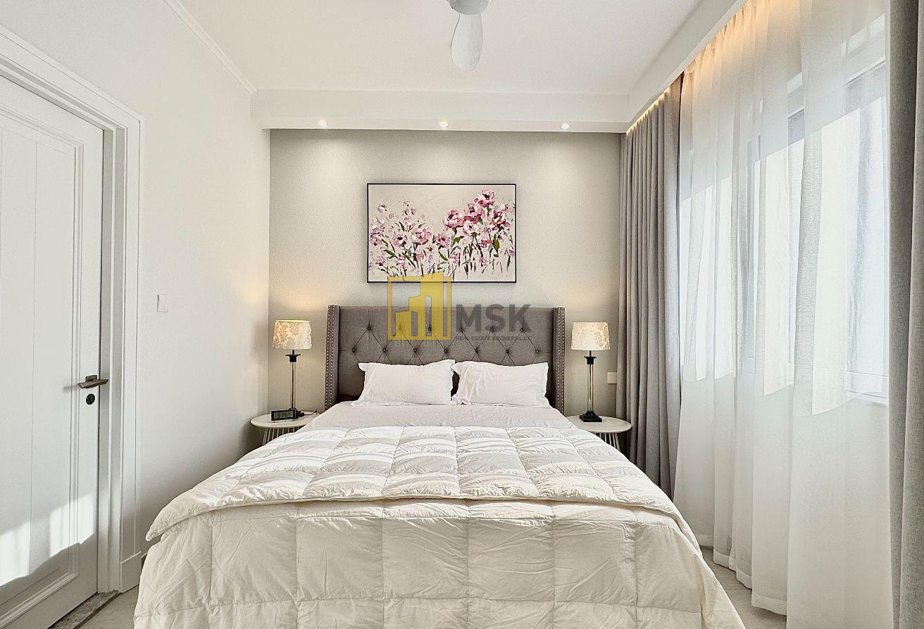 Fully Upgraded 2BR + Study | Burj Khalifa View photo 10