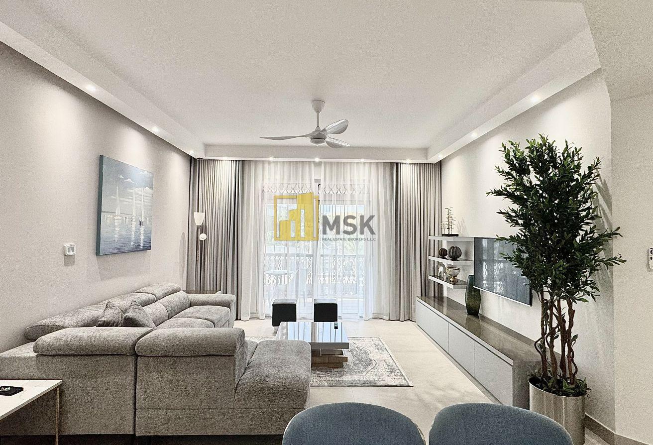 Fully Upgraded 2BR + Study | Burj Khalifa View photo 4