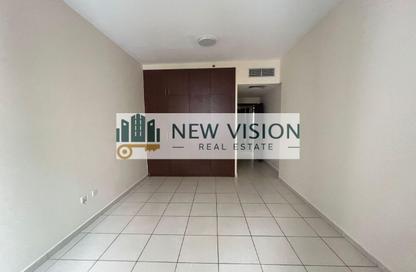 Apartment - 1 Bedroom - 2 Bathrooms for rent in Al Majaz Tower - Al Majaz - Sharjah Apartment - 1 Bedroom - 2 Bathrooms for rent in Al Majaz Tower - Al Majaz - Sharjah