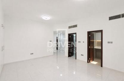 Apartment - Studio - 1 for rent in Marina Pearl - Dubai Marina - Dubai