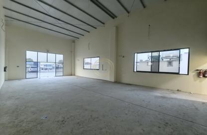 Show Room - Studio - 1 for rent in Wadi AL AIN 1 - Al Noud - Al Ain