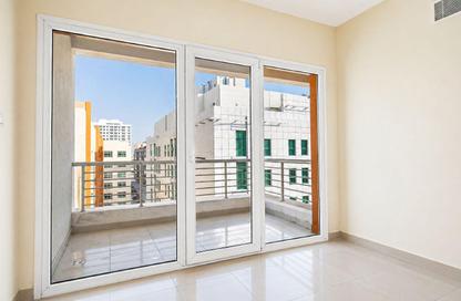 Apartment - 3 Bedrooms - 4 Bathrooms for rent in Al Barsha 1 - Al Barsha - Dubai