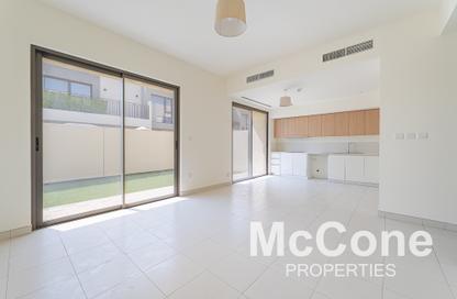 Townhouse - 4 - 5 for rent in Parkside 3 - Emaar South - Dubai South (Dubai World Central) - Dubai Townhouse - 4 - 5 for rent in Parkside 3 - Emaar South - Dubai South (Dubai World Central) - Dubai