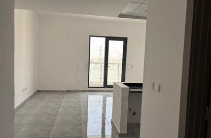Apartment - 1 Bedroom - 2 Bathrooms for rent in Marah Building - International City Phase 2 - Al Warsan 4 - Al Warsan - Dubai Apartment - 1 Bedroom - 2 Bathrooms for rent in Marah Building - International City Phase 2 - Al Warsan 4 - Al Warsan - Dubai