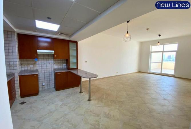 83212103 - Property Image 2