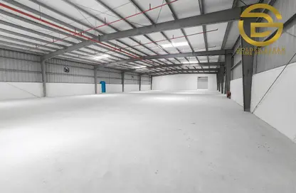 Warehouse - Studio - 4 Bathrooms for rent in Al Quoz Industrial Area 4 - Al Quoz Industrial Area - Al Quoz - Dubai