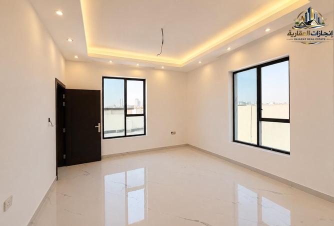 132070803 - Property Image 3