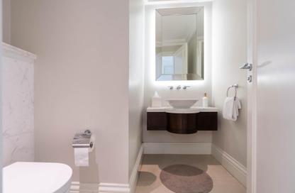 Apartment - 1 Bedroom - 1 Bathroom for rent in Kempinski BLVD - Downtown Dubai - Dubai