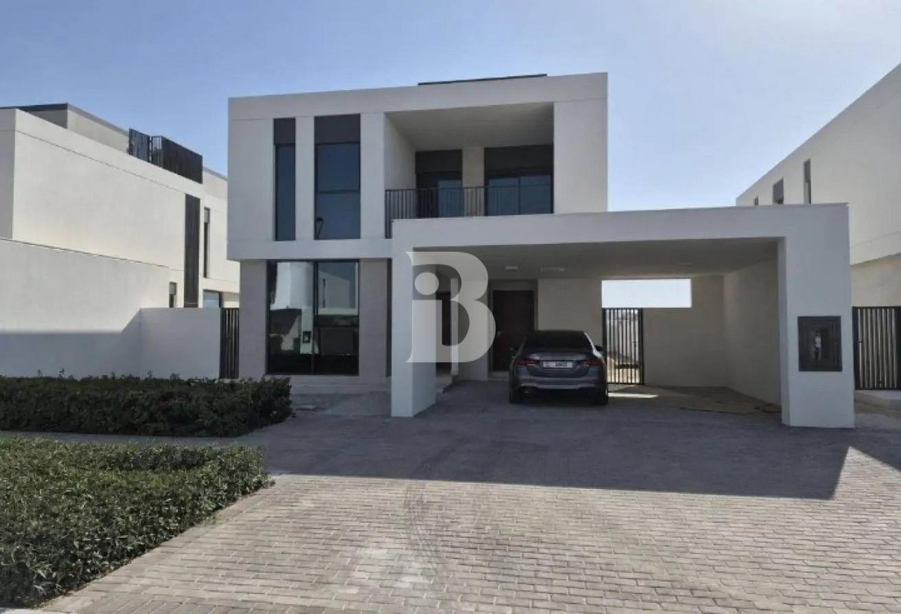 LANDSCAPED | GOLF COURSE VIEW | BRAND NEW