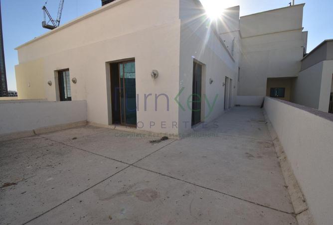 Huge Terrace l UnFurnished l Good Price l Spacious