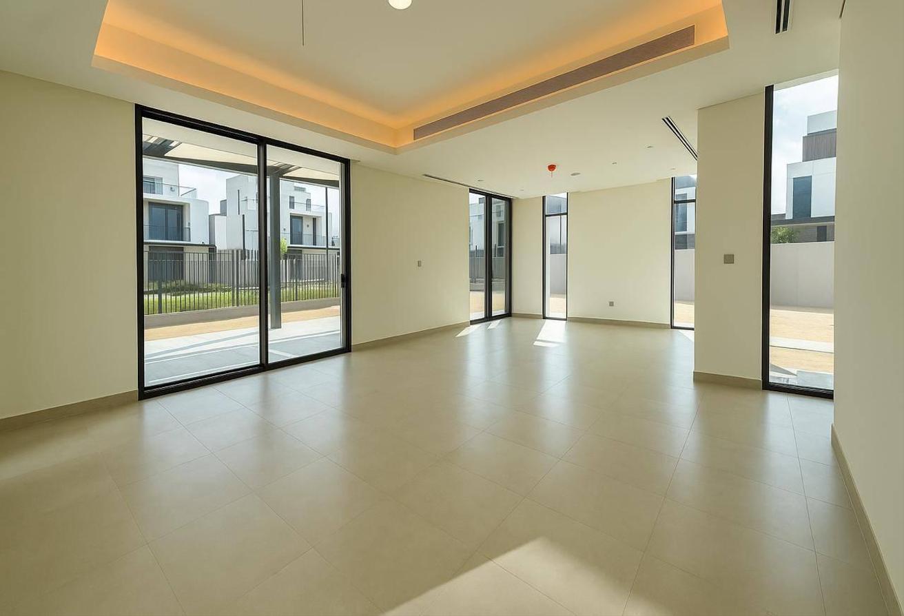 Ready To Move In | Unfurnished | Negotiable photo 2