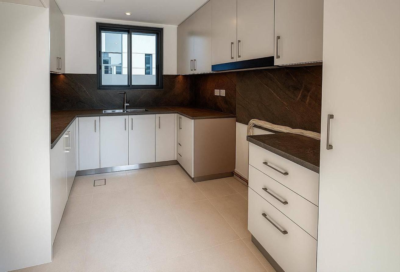 Ready To Move In | Unfurnished | Negotiable photo 5