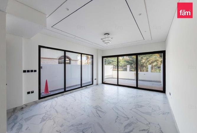 74640529 - Property Image 3