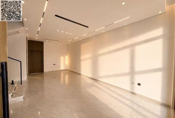 156242021 - Property Image 3