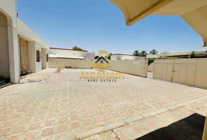 77400326 - Property Image 2