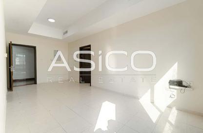 Apartment - 1 Bedroom - 2 Bathrooms for rent in Sultan Lootah Building - Al Muraqqabat - Deira - Dubai