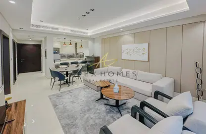 شقة - غرفة نوم - 2 حمامات للايجار في برج النبلاء - الخليج التجاري - دبي