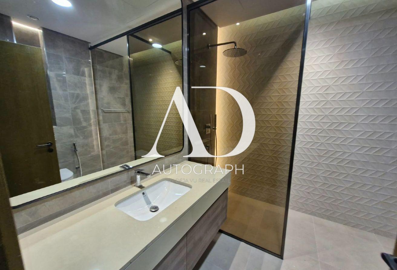 Luxury Brand-New 6BR Villa | Private Pool |Driver photo 13