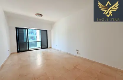 Apartment - 1 Bedroom - 2 Bathrooms for rent in Al Meraikhi Tower - Sheikh Zayed Road - Dubai