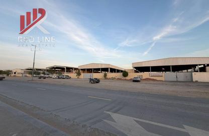 Warehouse - Studio - 5 Bathrooms for sale in Al Sajaa Industrial - Al Sajaa - Sharjah