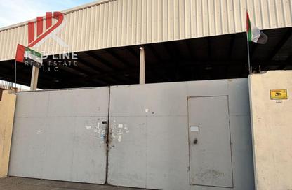 Warehouse - Studio - 5 Bathrooms for sale in Al Sajaa Industrial - Al Sajaa - Sharjah