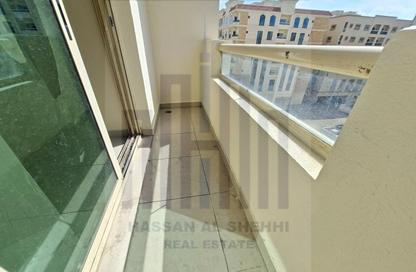 Apartment - 2 Bedrooms - 2 Bathrooms for rent in Muwailih Building - Muwaileh - Sharjah